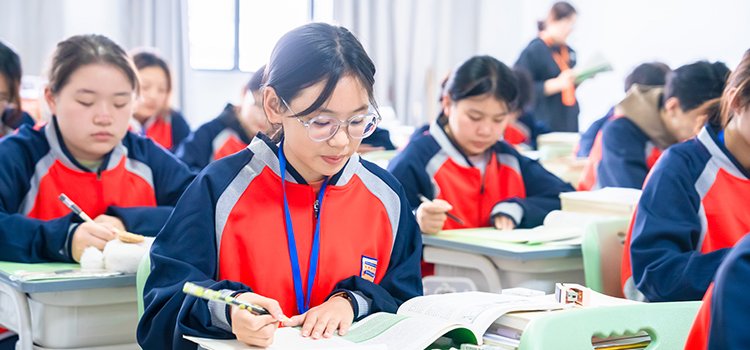 高中或同等学力社会考生