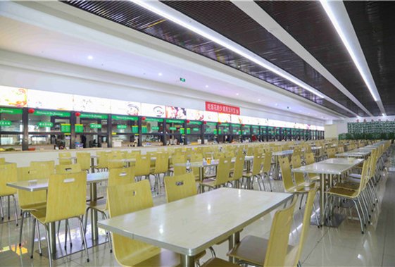 教师点评学员菜品 使学员达到技能进步