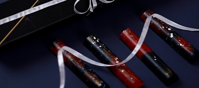 管理能力等全能型人才为目标
