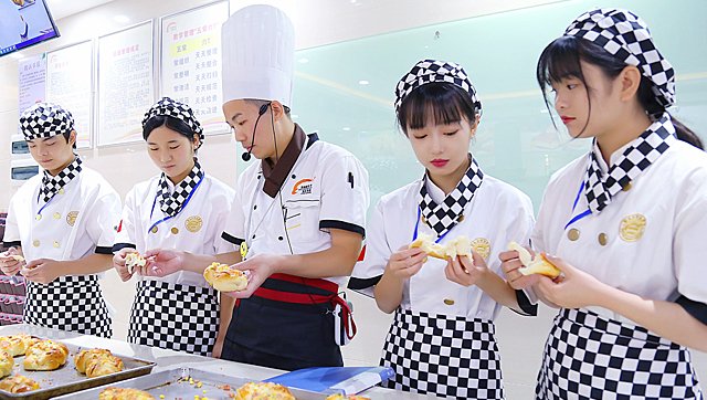 以培养高技能烹饪人才为目标