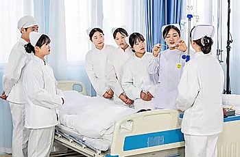 新生见面会