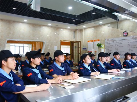 对于想要成为一名厨师的男生来说