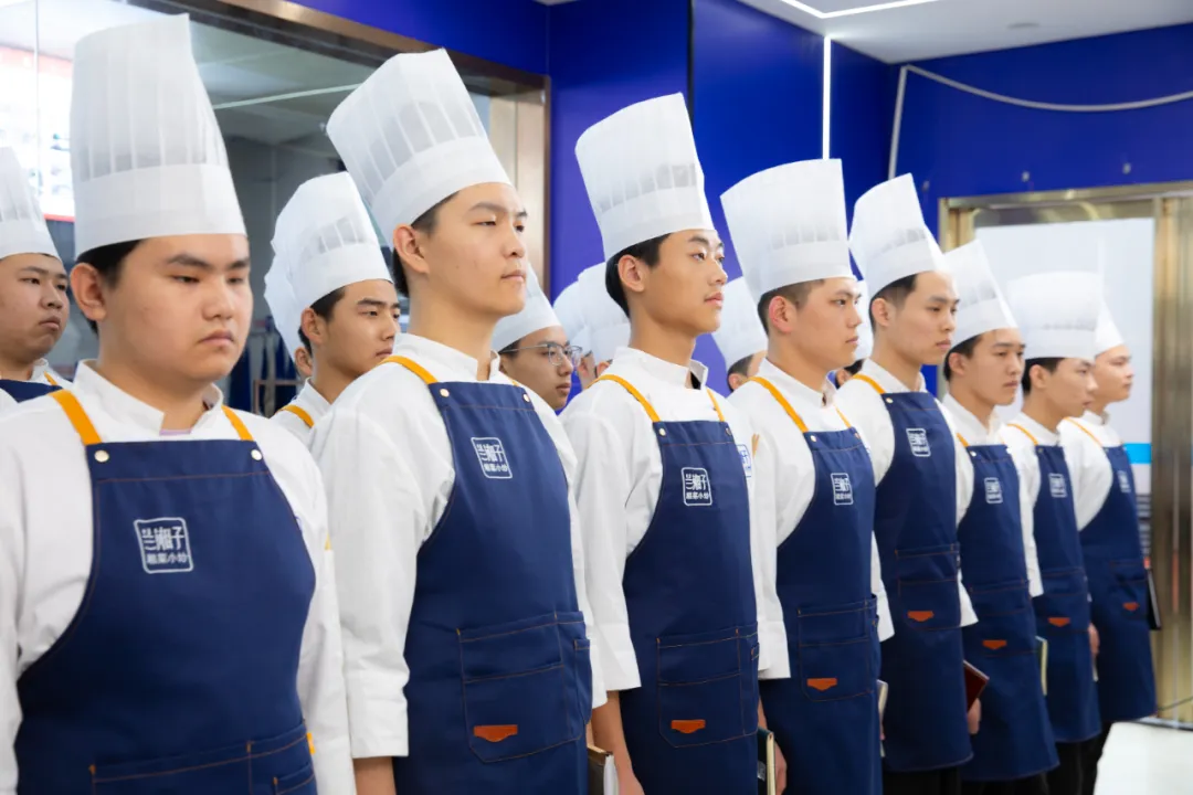 专为高中学子量身打造“技能精进+学历