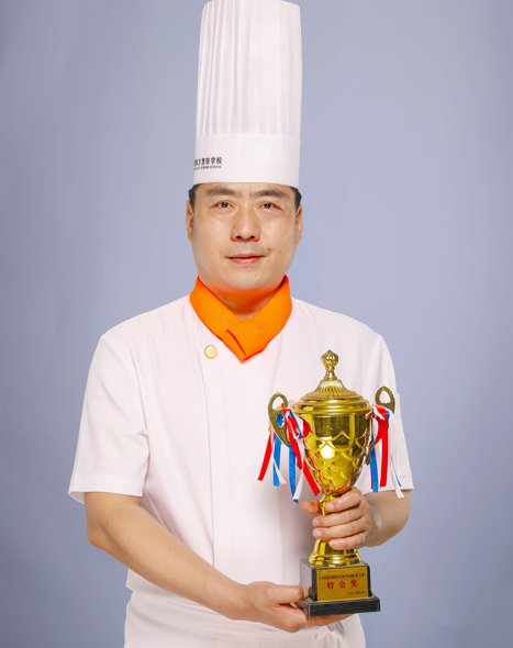 1997年在西安天坛大酒店任凉档主管