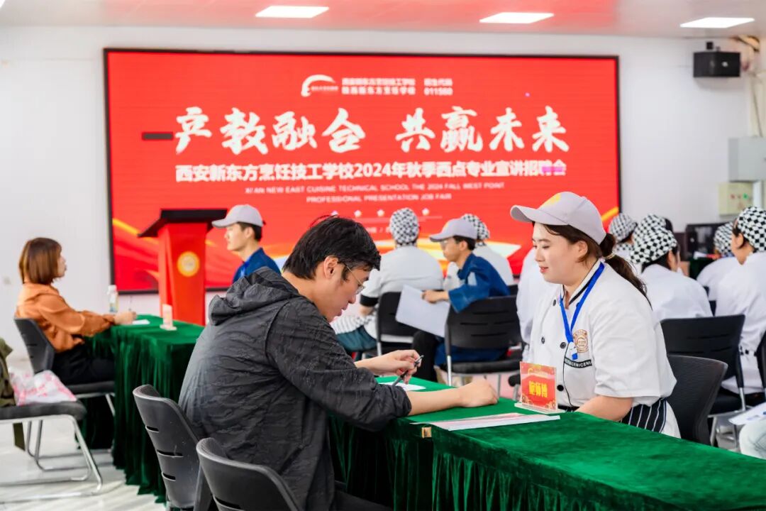 有大学刚毕业找工作不太顺的年轻人