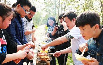 2个月以各类裱花蛋糕、欧式、法式、韩式